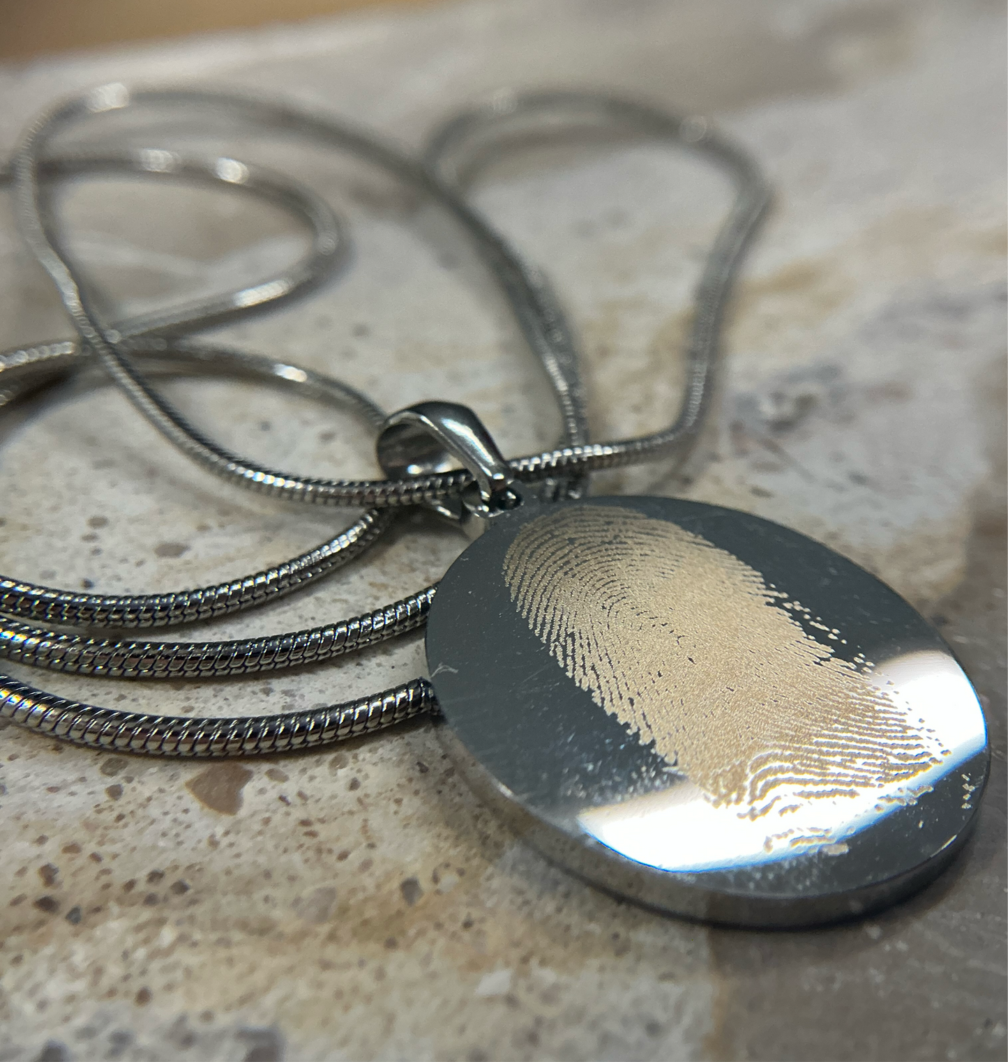 Circle Pendant Necklace | Engraved Keepsakes