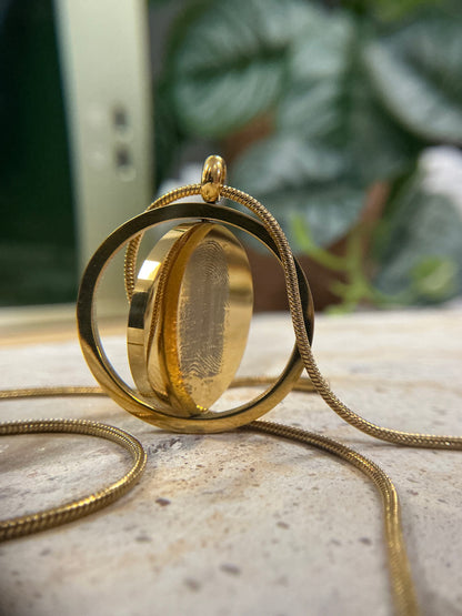 Rotating Circle Pendant Necklace | Personalised Engraved Keepsakes
